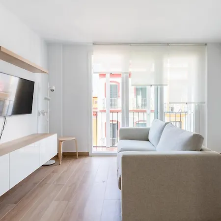 Holi-rent Pureza Apartment