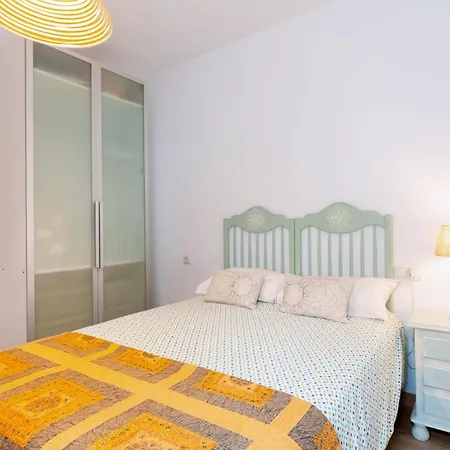 Apartment Cr Alameda Amplio Y Traquilo Apartameto Parejas Seville