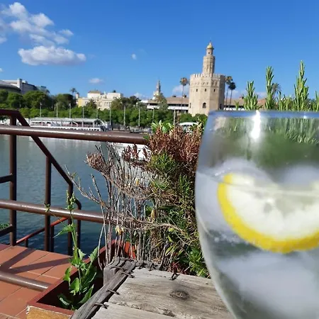 Apartment Acogedor En Pleno Corazon De Triana Seville