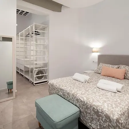 Loft Next To Calle Betis, Area Of Seville-sevillarooms Sevilla