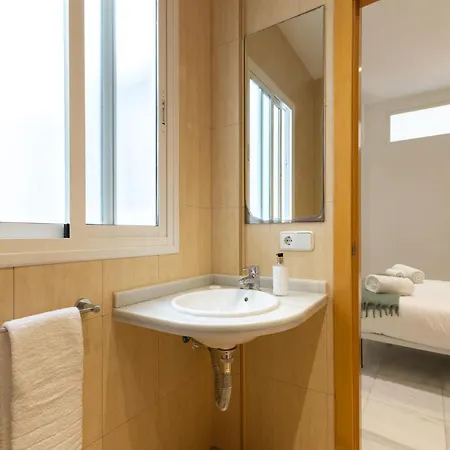 Terceros Center Deluxe By Valcambre * Sevilla