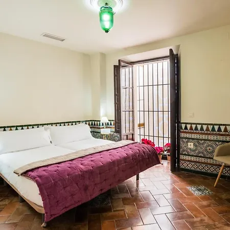 Casa17 Santacruz Pensión Sevilla