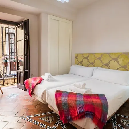 Casa17 Santacruz * Sevilla