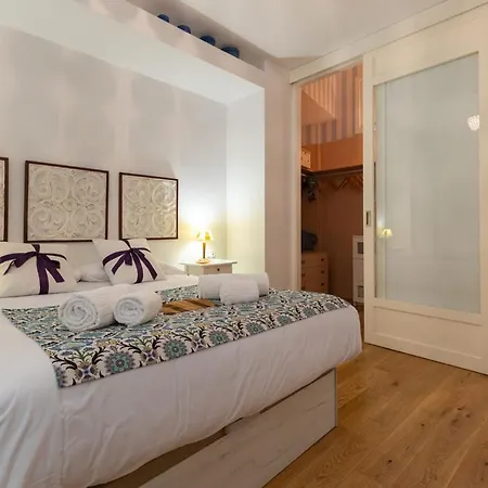 Descalzos Center By Valcambre Apartamento Sevilla
