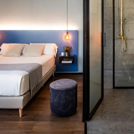 Muralla By Lola