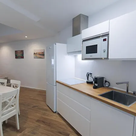 Rentalsevilla Espacioso Y Acogegor Apartamento De 3 Апартаменты