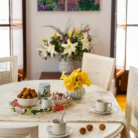 Cathedral Apartment, First Floor *