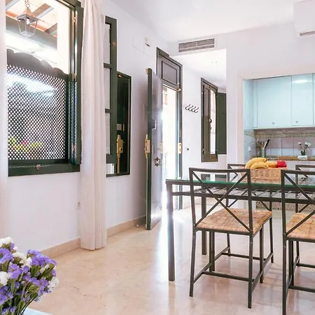 Con Encanto En Patio Sevillano Apartment Seville