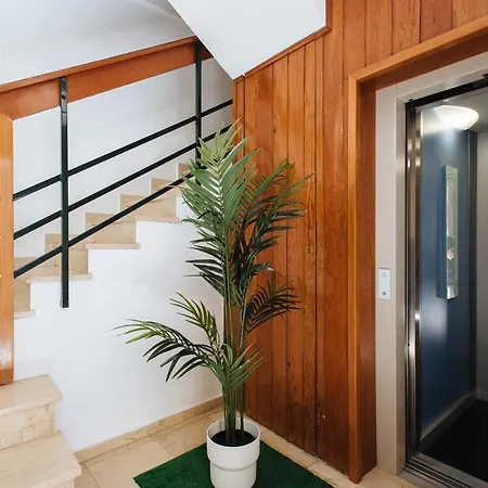 Hostly Rbh0 Modern Apartment Seville