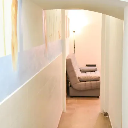 Quiet Typical Patio & Terrace Apartment Seville
