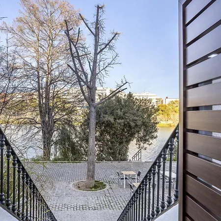 Dreams De Triana Una Terraza Al Guadalquivir Апартаменты Севилья