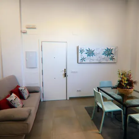 Luminoso Apartamento En El Corazon De Triana Appartement *
