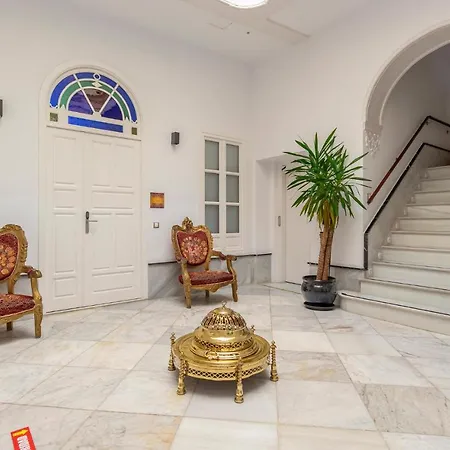 Apartment Amazing In With Kitchenette Seville