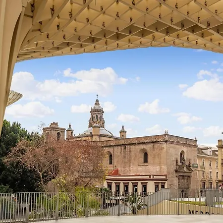 Amazing In With Kitchenette * Seville
