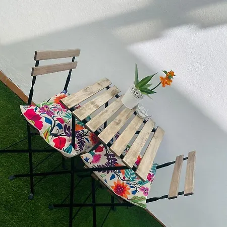 Penthouse At Center With Terrace