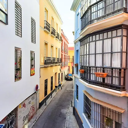 Lovely Center - Sunny Balcony Alfalf *