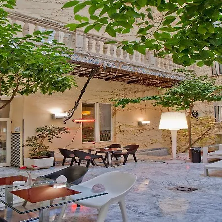 Hotel Petit Palace Santa Cruz 4*