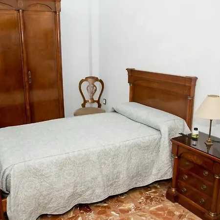 Triana, A Tres Minutos De Parada De Metro. Apartment Seville