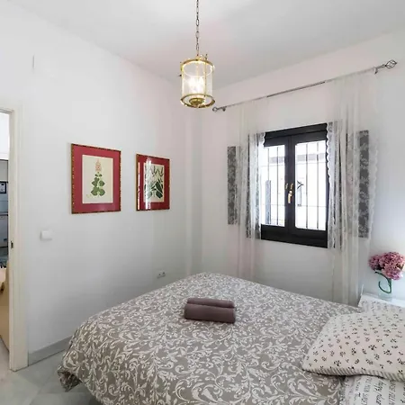 Апартаменты Jdcbd - Peaceful Double Bedroom In Centre
