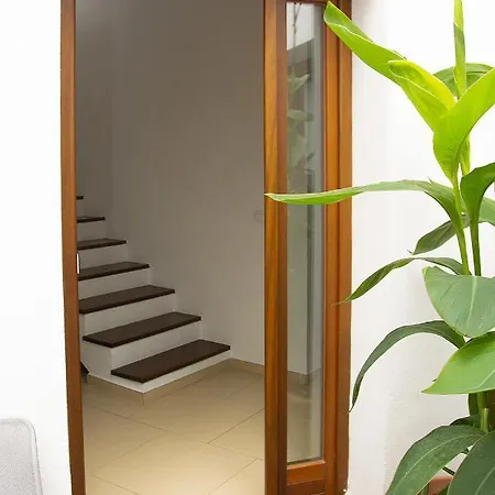 Casa De La Tinaja * Seville