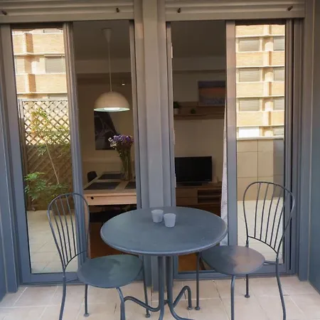 Rentalsevilla Coqueto Apartamento Con Terraza Privada Appartement