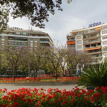 Rentalsevilla Coqueto Apartamento Con Terraza Privada Appartement *