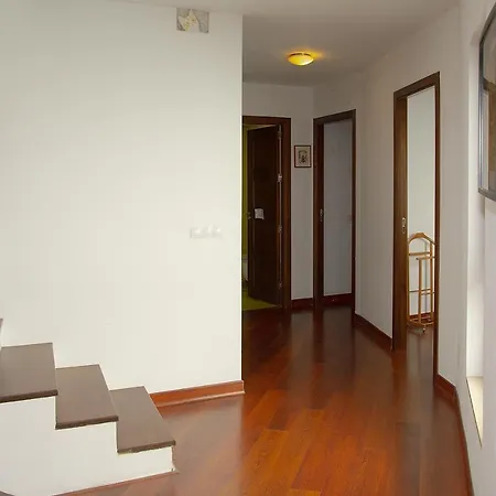 Casa De La Tinaja * Seville