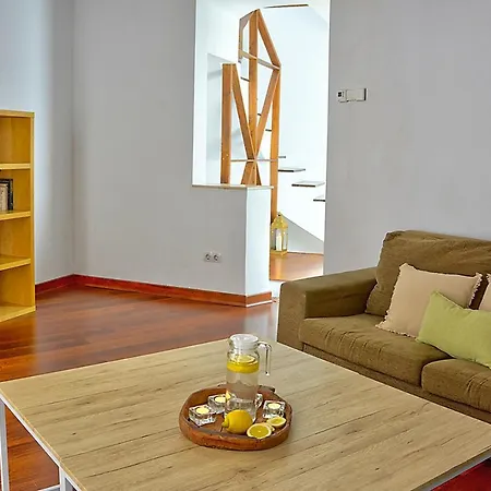 Casa De La Tinaja
