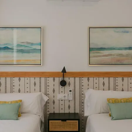 Apartment Lujoso Con Piscina Compartida 3 *