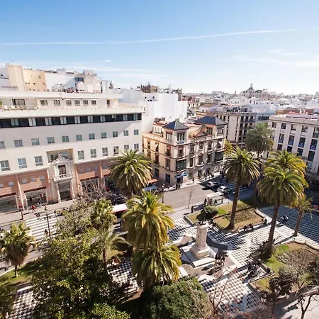 Gavidia Center Premium Suites, Free Parking