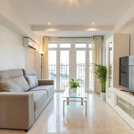 Charming 3 Bedroom At Triana Center By Oui Seville