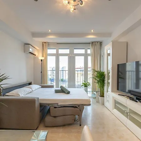 Apartment Charming 3 Bedroom At Triana Center By Oui