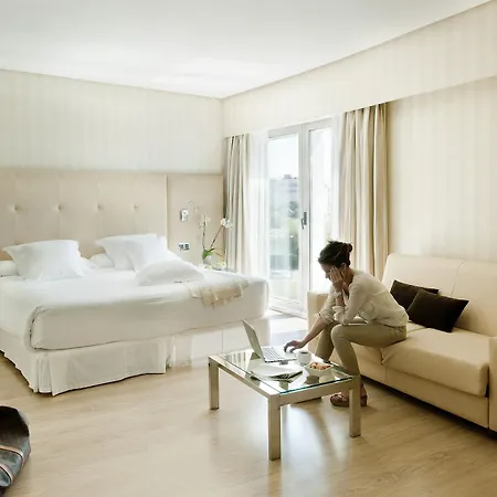 Barcelo Renacimiento 5*