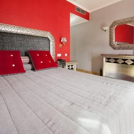 Adriano Boutique Hotel