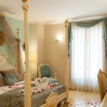 Adriano Boutique Hotel