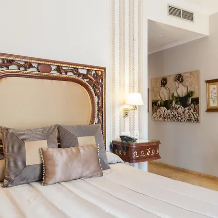 Adriano Boutique Hotel