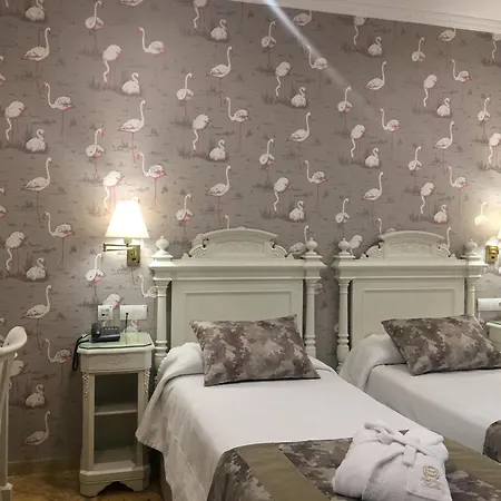 Adriano Boutique Seville