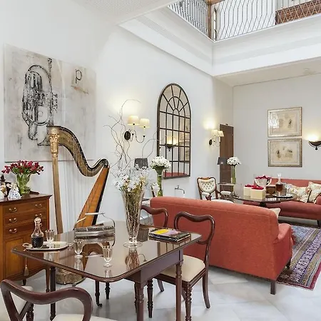 Amadeus 4* Sevilla