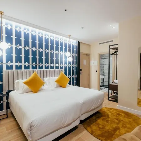 Cetina Hotel