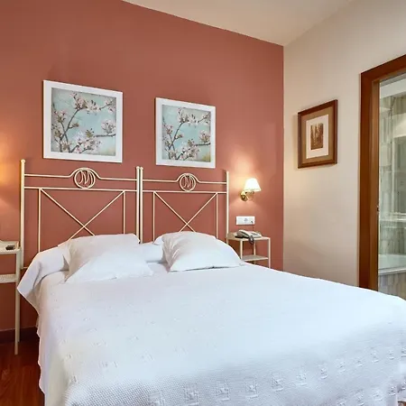 Murillo Hotel 2*