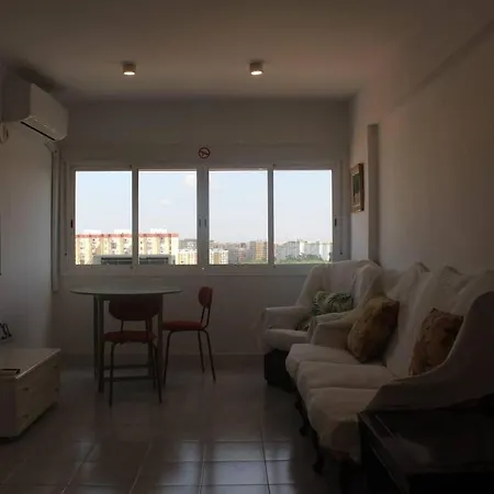 Apartment Roch2 - Modern Near Metro Seville