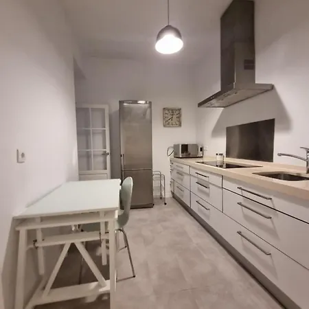 Apartment En Republica Argentina Triana *