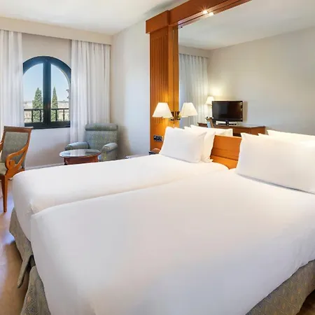 Exe Macarena Hotel 4*