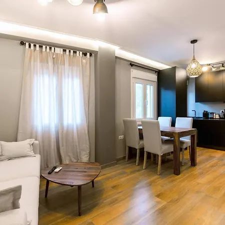 Comfortable In The Heart Of 51 Sqm Air Conditioned Sewilla