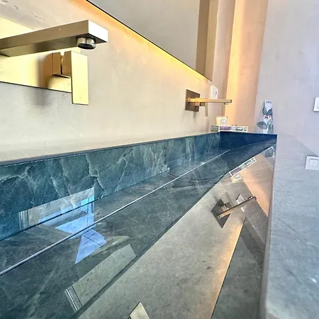 Luxury Cathedral Views In Apartment Seville