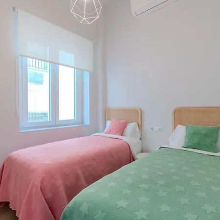 T74 Torneo Bright Family Apartment Seville