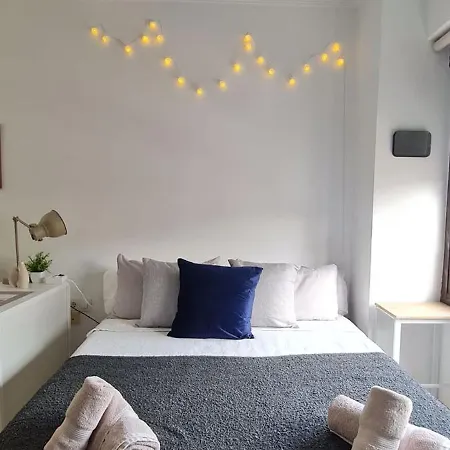 Aparthotel Centrica, Triana, Sevilla, Espana *