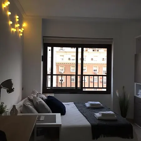 Centrica, Triana, Sevilla, Espana Aparthotel *