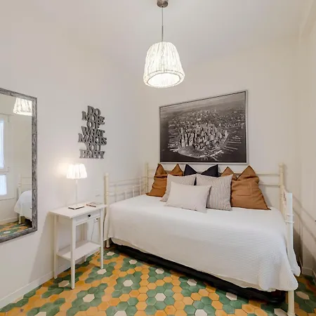 Avanti Museo, Con Mucho Encanto! Seville