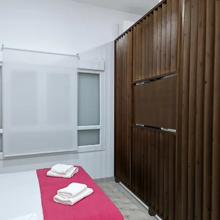 Apartment Deluxe En Av Cruz Roja Seville